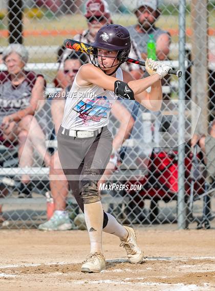 Thumbnail 3 in Western Dubuque vs North Linn (West Delaware Invitational) photogallery.