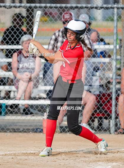 Thumbnail 3 in Western Dubuque vs North Linn (West Delaware Invitational) photogallery.