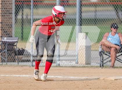 Thumbnail 1 in Western Dubuque vs North Linn (West Delaware Invitational) photogallery.