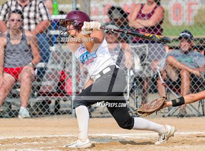 Thumbnail 3 in Western Dubuque vs North Linn (West Delaware Invitational) photogallery.