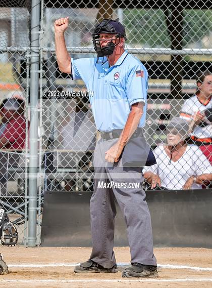 Thumbnail 3 in Western Dubuque vs North Linn (West Delaware Invitational) photogallery.