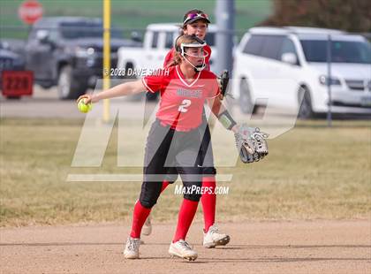 Thumbnail 1 in Western Dubuque vs North Linn (West Delaware Invitational) photogallery.