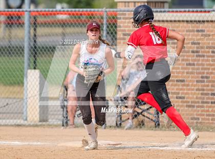Thumbnail 2 in Western Dubuque vs North Linn (West Delaware Invitational) photogallery.