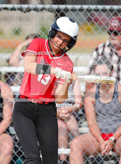 Thumbnail 3 in Western Dubuque vs North Linn (West Delaware Invitational) photogallery.