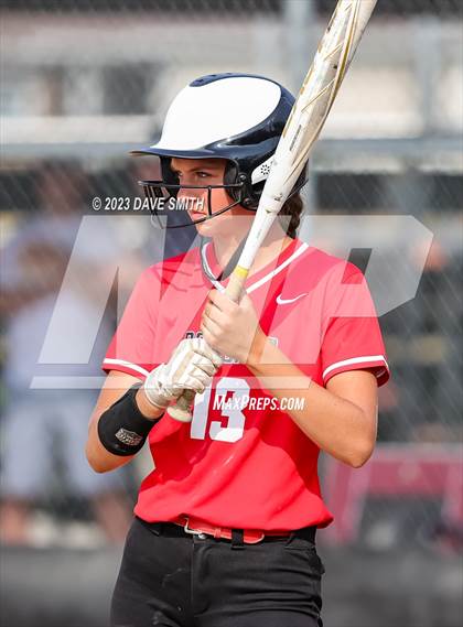 Thumbnail 3 in Western Dubuque vs North Linn (West Delaware Invitational) photogallery.