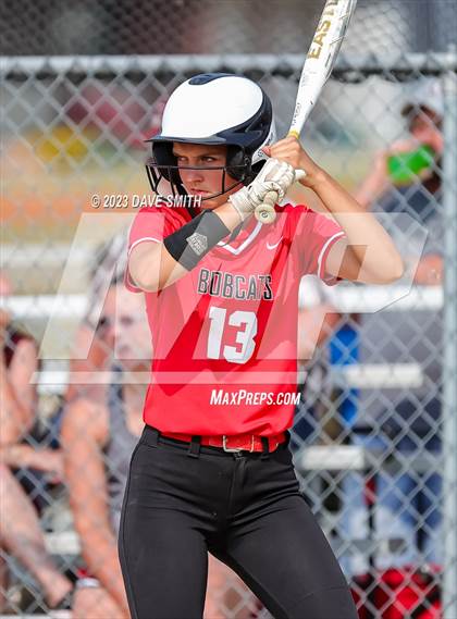 Thumbnail 1 in Western Dubuque vs North Linn (West Delaware Invitational) photogallery.