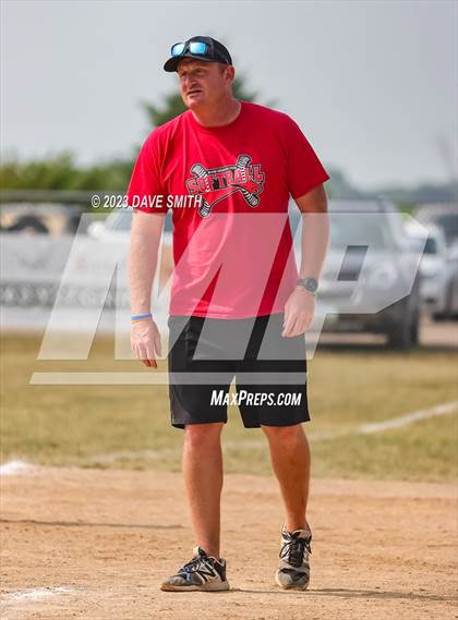Thumbnail 2 in Western Dubuque vs North Linn (West Delaware Invitational) photogallery.