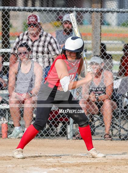 Thumbnail 3 in Western Dubuque vs North Linn (West Delaware Invitational) photogallery.
