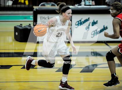 Thumbnail 3 in Riverdale vs. Homewood-Flossmoor (NIKE Tournament of Champions) photogallery.