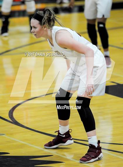 Thumbnail 3 in Riverdale vs. Homewood-Flossmoor (NIKE Tournament of Champions) photogallery.