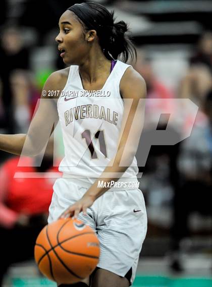 Thumbnail 2 in Riverdale vs. Homewood-Flossmoor (NIKE Tournament of Champions) photogallery.
