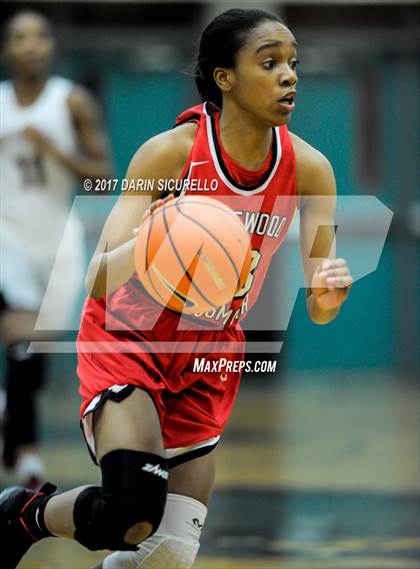 Thumbnail 3 in Riverdale vs. Homewood-Flossmoor (NIKE Tournament of Champions) photogallery.