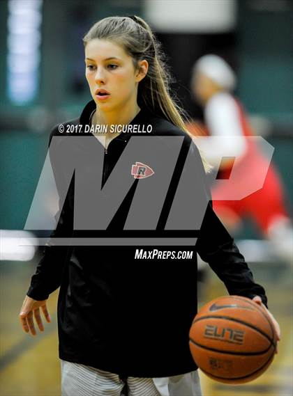 Thumbnail 3 in Riverdale vs. Homewood-Flossmoor (NIKE Tournament of Champions) photogallery.