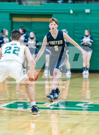 Thumbnail 1 in United vs. Canton Central Catholic photogallery.