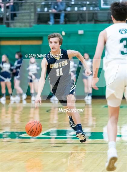 Thumbnail 2 in United vs. Canton Central Catholic photogallery.