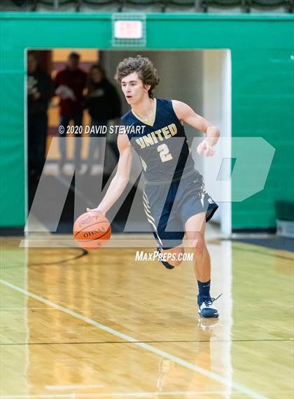 Thumbnail 1 in United vs. Canton Central Catholic photogallery.