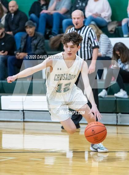 Thumbnail 1 in United vs. Canton Central Catholic photogallery.
