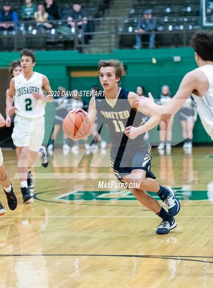 Thumbnail 3 in United vs. Canton Central Catholic photogallery.