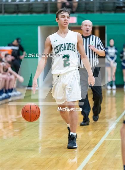 Thumbnail 3 in United vs. Canton Central Catholic photogallery.
