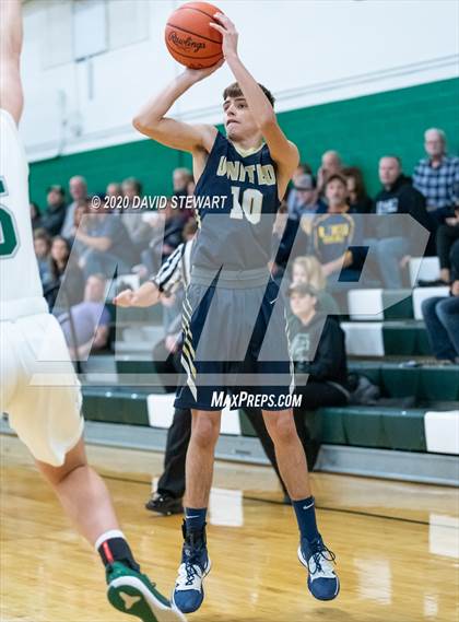Thumbnail 1 in United vs. Canton Central Catholic photogallery.