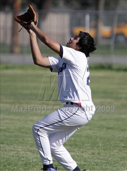Thumbnail 3 in Bellarmine-Jefferson @ St. Genevieve photogallery.