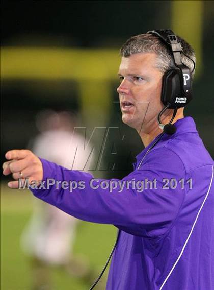 Thumbnail 3 in Granbury vs. Killeen ( 4A Division 1  Bi-District Playoff ) photogallery.