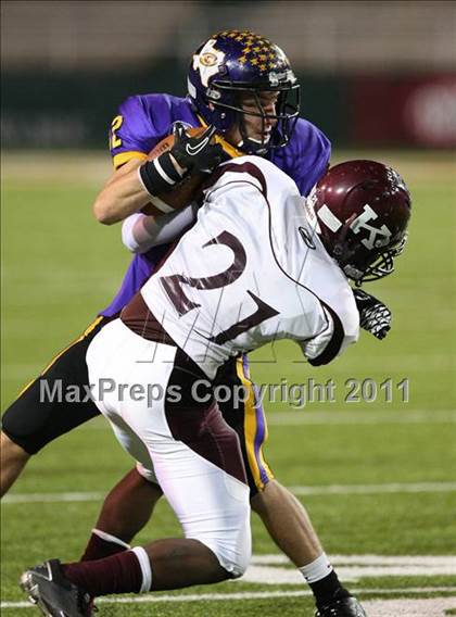 Thumbnail 1 in Granbury vs. Killeen ( 4A Division 1  Bi-District Playoff ) photogallery.