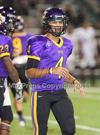 Thumbnail 3 in Granbury vs. Killeen ( 4A Division 1  Bi-District Playoff ) photogallery.
