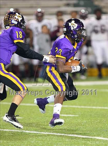 Thumbnail 2 in Granbury vs. Killeen ( 4A Division 1  Bi-District Playoff ) photogallery.