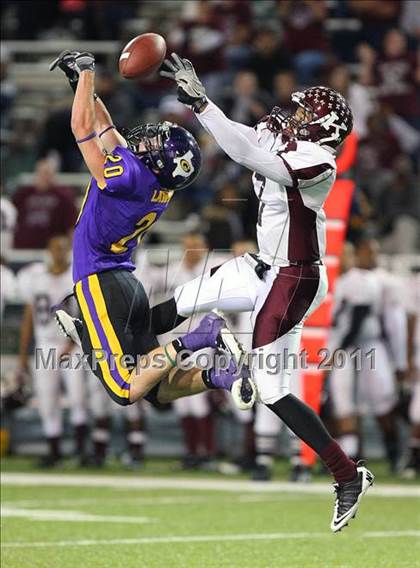 Thumbnail 3 in Granbury vs. Killeen ( 4A Division 1  Bi-District Playoff ) photogallery.