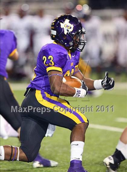 Thumbnail 2 in Granbury vs. Killeen ( 4A Division 1  Bi-District Playoff ) photogallery.