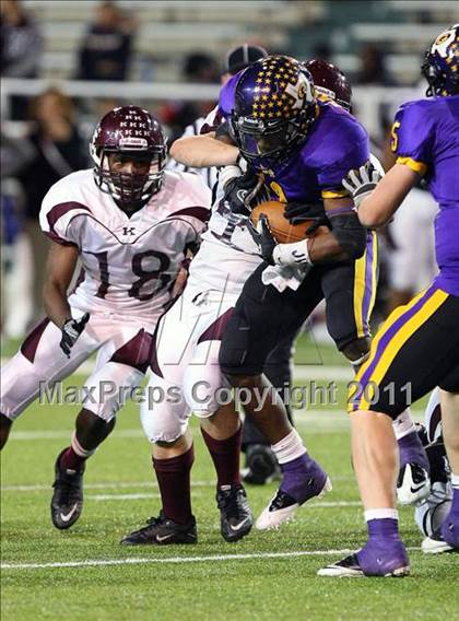 Thumbnail 1 in Granbury vs. Killeen ( 4A Division 1  Bi-District Playoff ) photogallery.