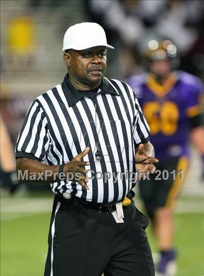 Thumbnail 2 in Granbury vs. Killeen ( 4A Division 1  Bi-District Playoff ) photogallery.