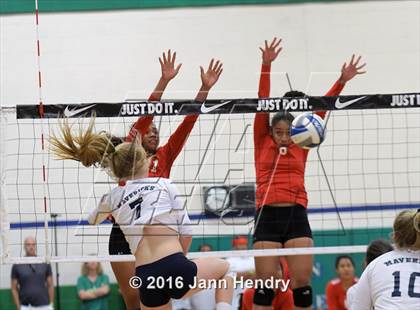 Thumbnail 3 in Kahuku vs. La Costa Canyon (Durango Fall Classic) photogallery.