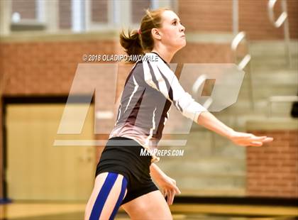 Thumbnail 3 in Crandall vs. Ennis photogallery.