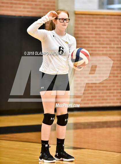 Thumbnail 3 in Crandall vs. Ennis photogallery.