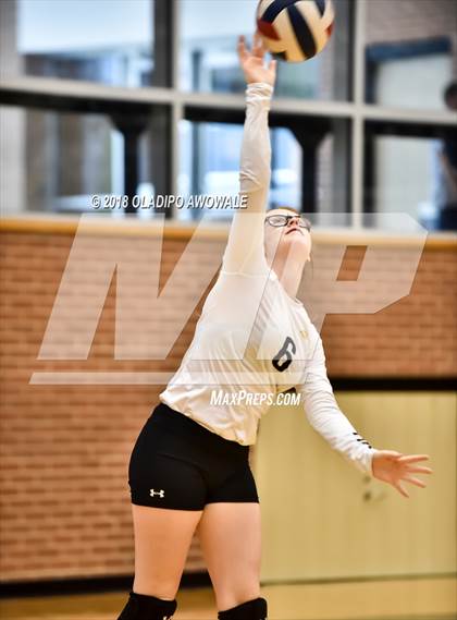 Thumbnail 2 in Crandall vs. Ennis photogallery.