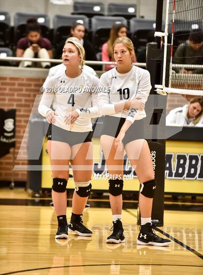 Thumbnail 2 in Crandall vs. Ennis photogallery.