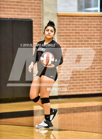 Thumbnail 3 in Crandall vs. Ennis photogallery.