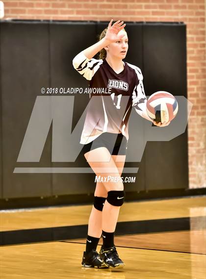 Thumbnail 3 in Crandall vs. Ennis photogallery.