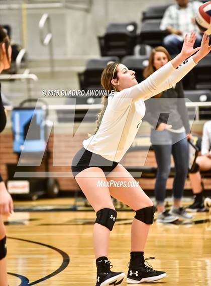 Thumbnail 2 in Crandall vs. Ennis photogallery.