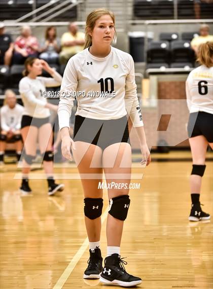 Thumbnail 3 in Crandall vs. Ennis photogallery.