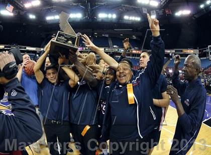 Thumbnail 3 in Pacific Hills vs. Cardinal Newman (CIF State D4 Final) photogallery.