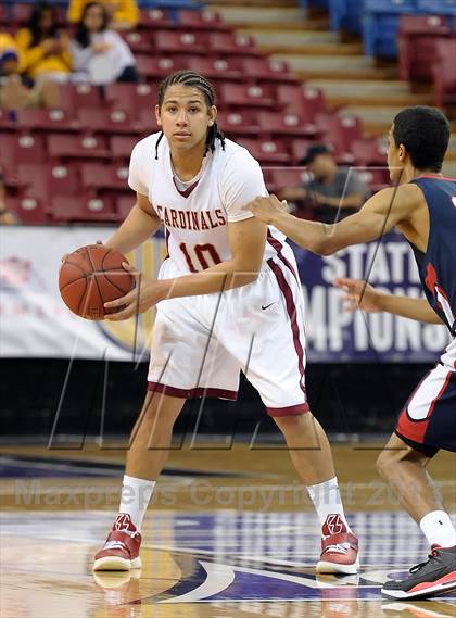 Thumbnail 2 in Pacific Hills vs. Cardinal Newman (CIF State D4 Final) photogallery.