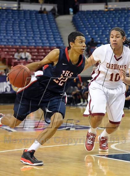 Thumbnail 2 in Pacific Hills vs. Cardinal Newman (CIF State D4 Final) photogallery.