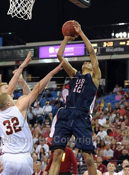 Thumbnail 3 in Pacific Hills vs. Cardinal Newman (CIF State D4 Final) photogallery.