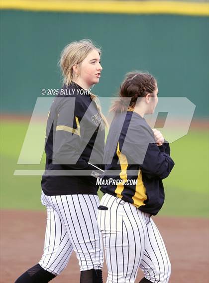 Thumbnail 1 in Lone Oak vs Mt. Pleasant photogallery.