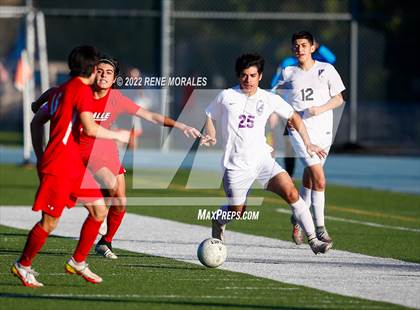 Thumbnail 1 in St. Anthony vs La Salle photogallery.