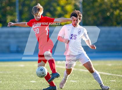 Thumbnail 3 in St. Anthony vs La Salle photogallery.