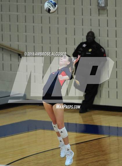 Thumbnail 3 in Seven Lakes vs. Ridge Point (UIL 6A Quarterfinal Playoff) photogallery.